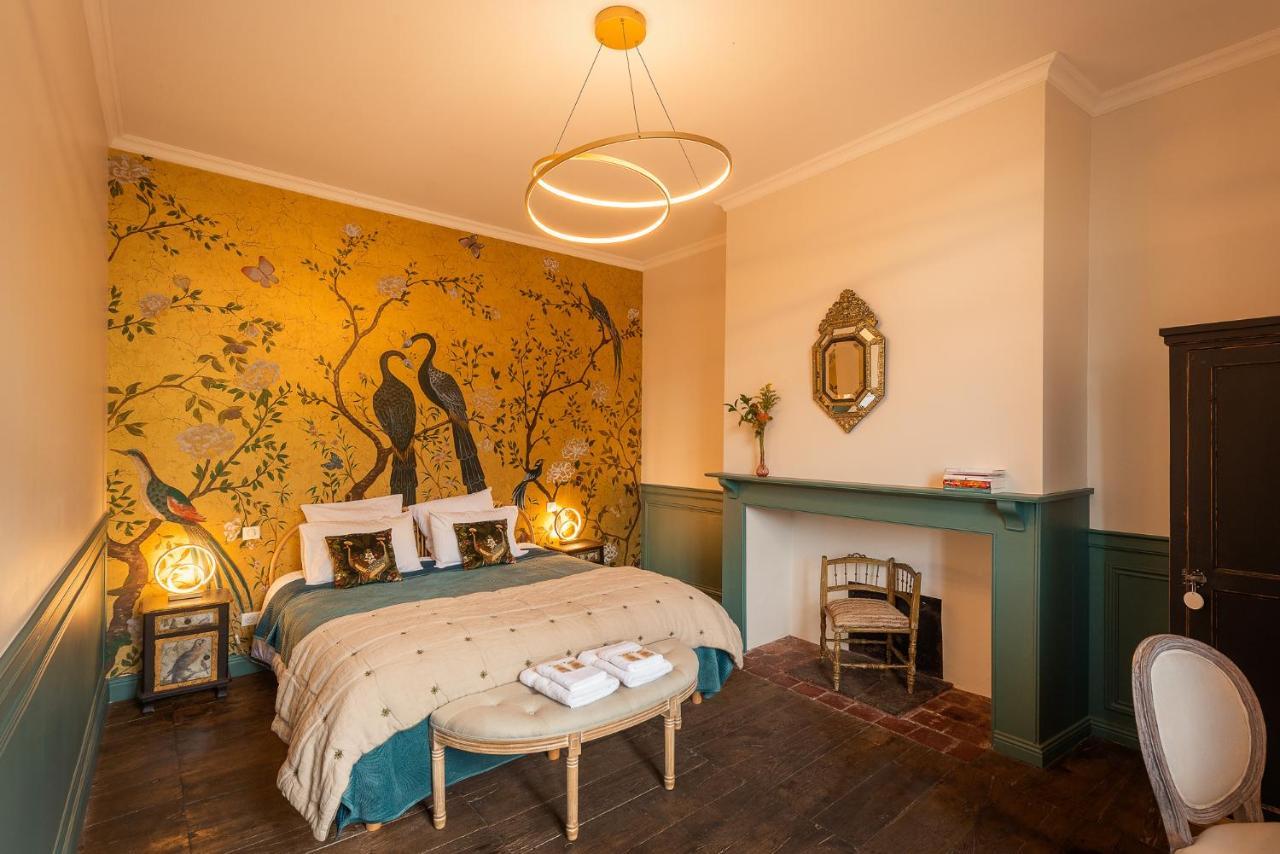 Manoir De Laroque Delprat Bed & Breakfast Autoire Bagian luar foto