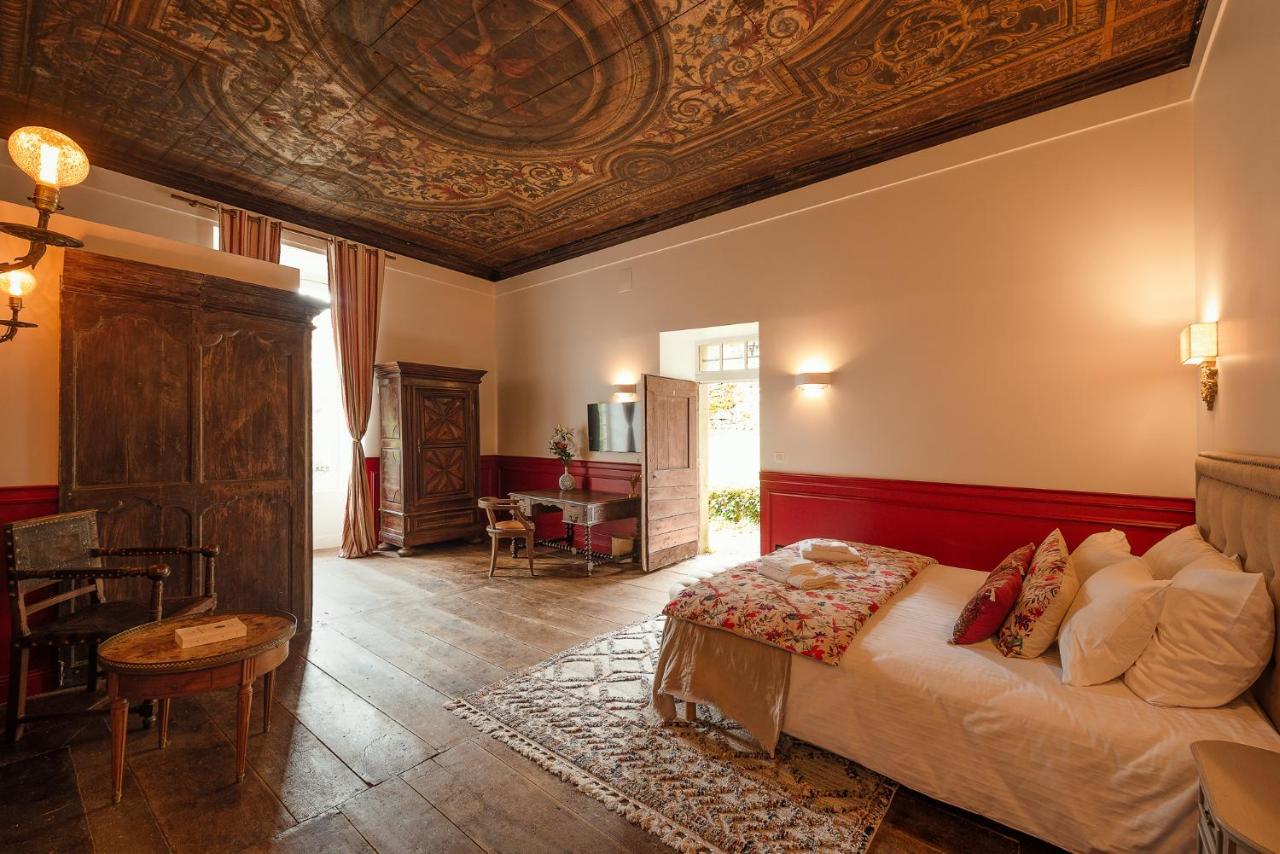 Manoir De Laroque Delprat Bed & Breakfast Autoire Bagian luar foto