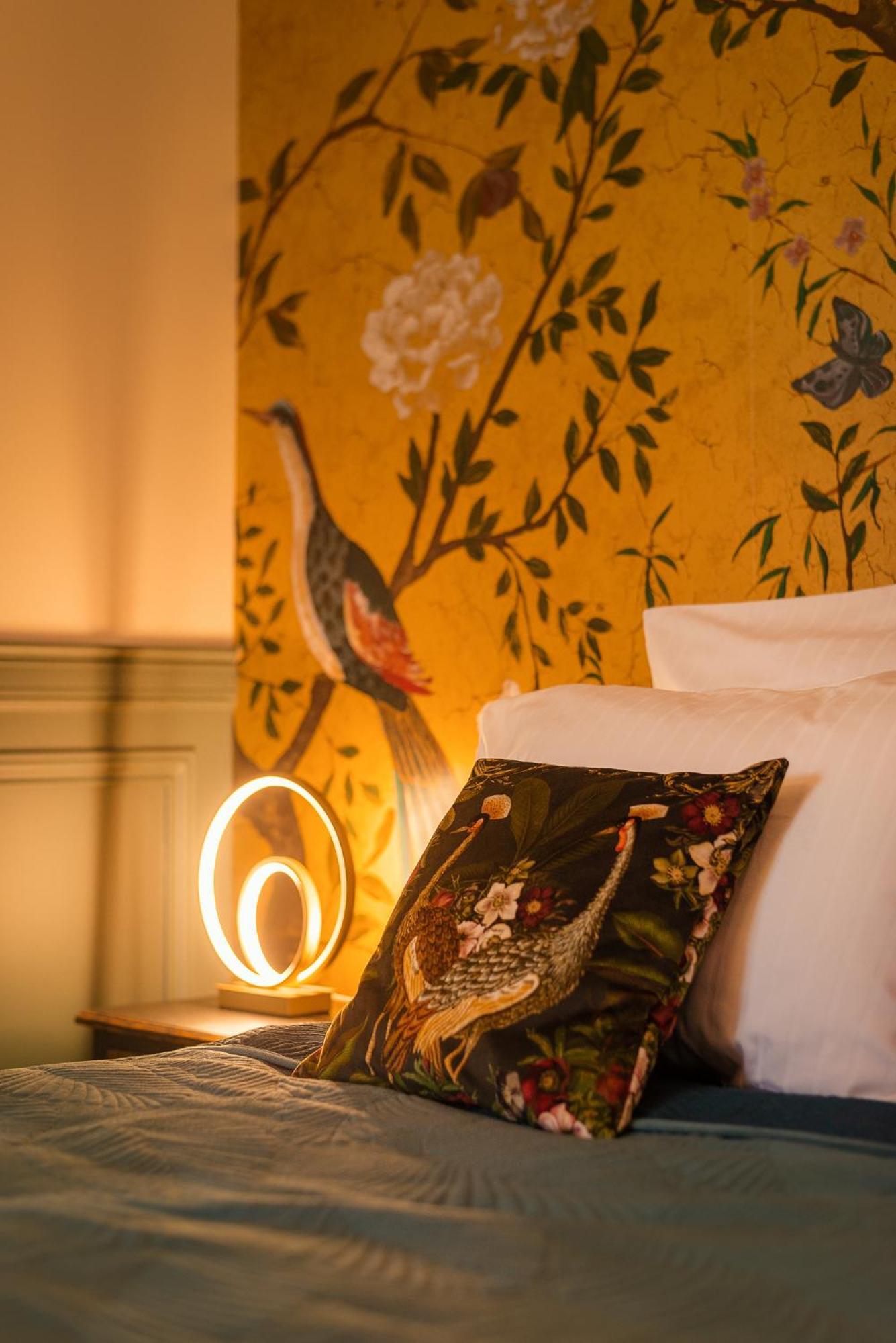 Manoir De Laroque Delprat Bed & Breakfast Autoire Bagian luar foto