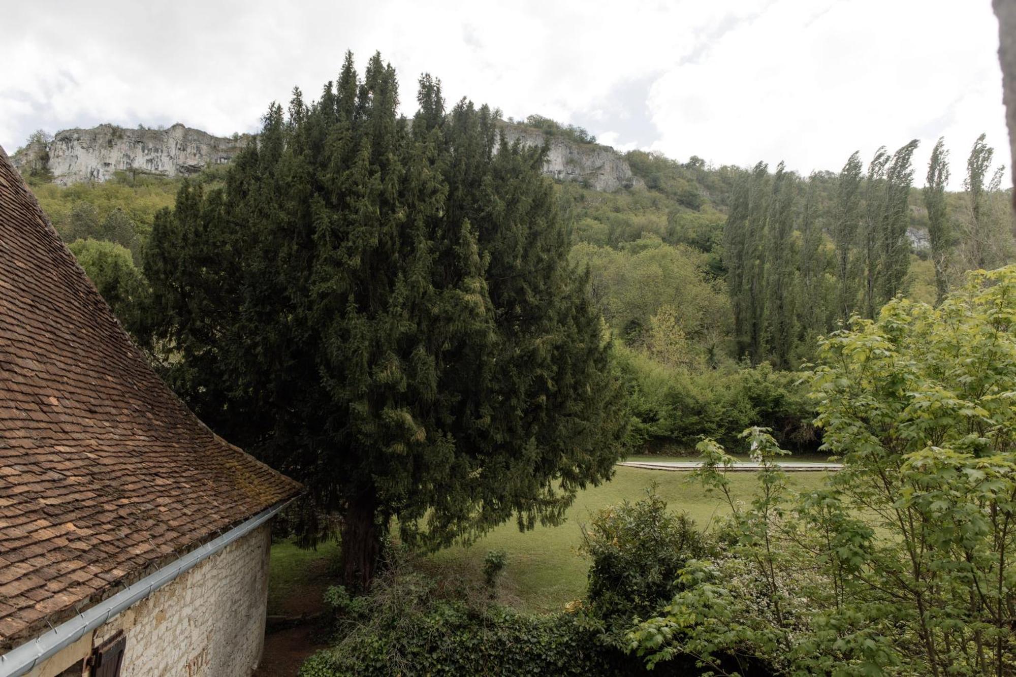 Manoir De Laroque Delprat Bed & Breakfast Autoire Bagian luar foto
